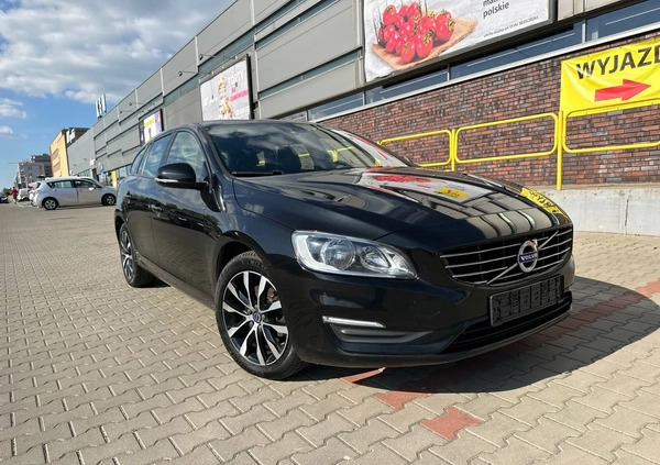 Volvo V60 cena 56900 przebieg: 107000, rok produkcji 2018 z Wysokie Mazowieckie małe 596